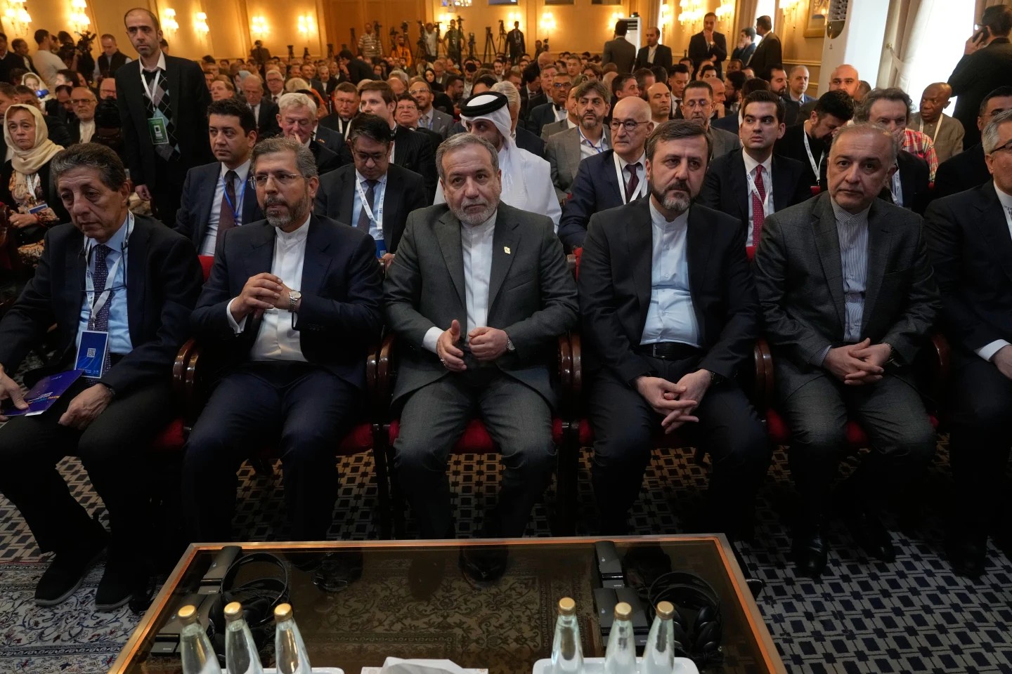 زنده: برترین معاملات تلویزیون در جمعه سیاه ۲۰۲۵ - متخصصان ما تلویزیون های درجه یک را با تخفیف تا سقف ۴۵۰ پوند شناسایی می کنند