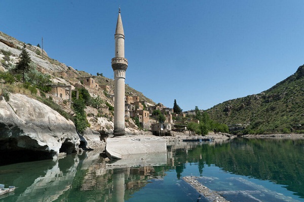 مناره یخی