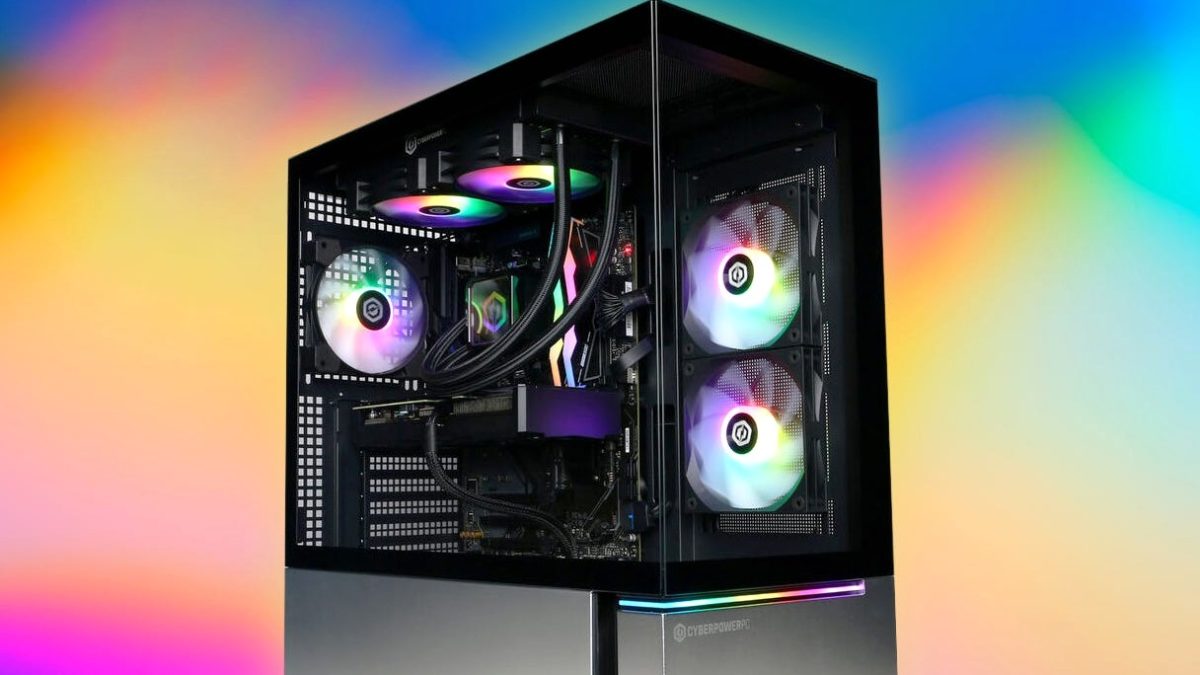 تخفیف شگفت‌انگیز بر روی کامپیوتر گیمینگ CyberPowerPC RTX 5070 با 32 گیگابایت رم DDR5